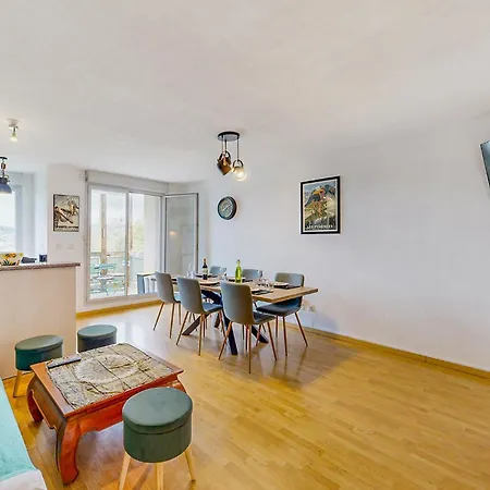 2 Bedroom Lovely In 아파트 바네르드비고르