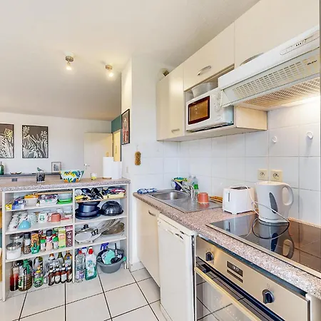 Apartamento 2 Bedroom Lovely In *
