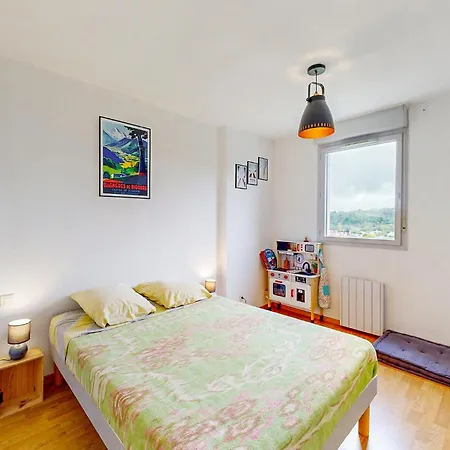 Stunning Apartment In Bagneres-De-Bigorre Bagnères-de-Bigorre