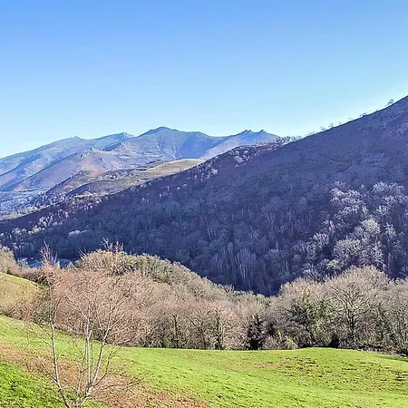 2 Bedroom Lovely In Appartamento Bagnères-de-Bigorre
